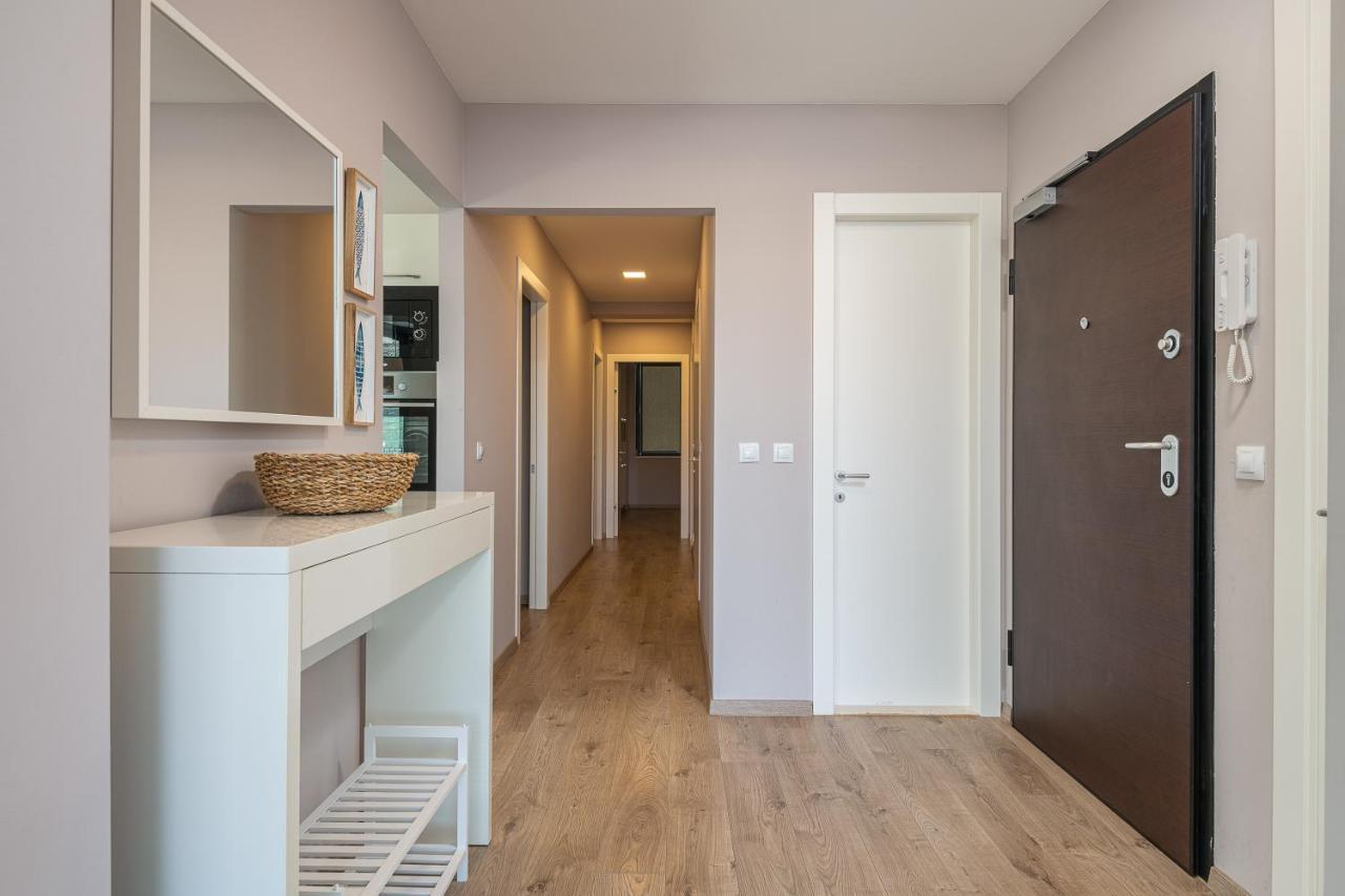 Green Hill Penthouse Apartment Zrnovo Bagian luar foto